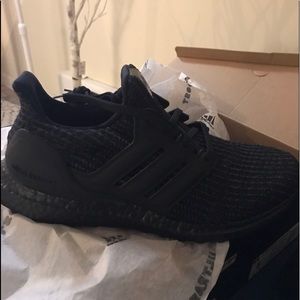 NWT ADIDAS ULTRABOOST 4.0 DNA SIZE 8 WOMENS